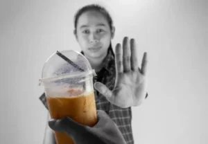 Lire la suite à propos de l’article Votre café quotidien : Ami ou ennemi de votre équilibre féminin ?